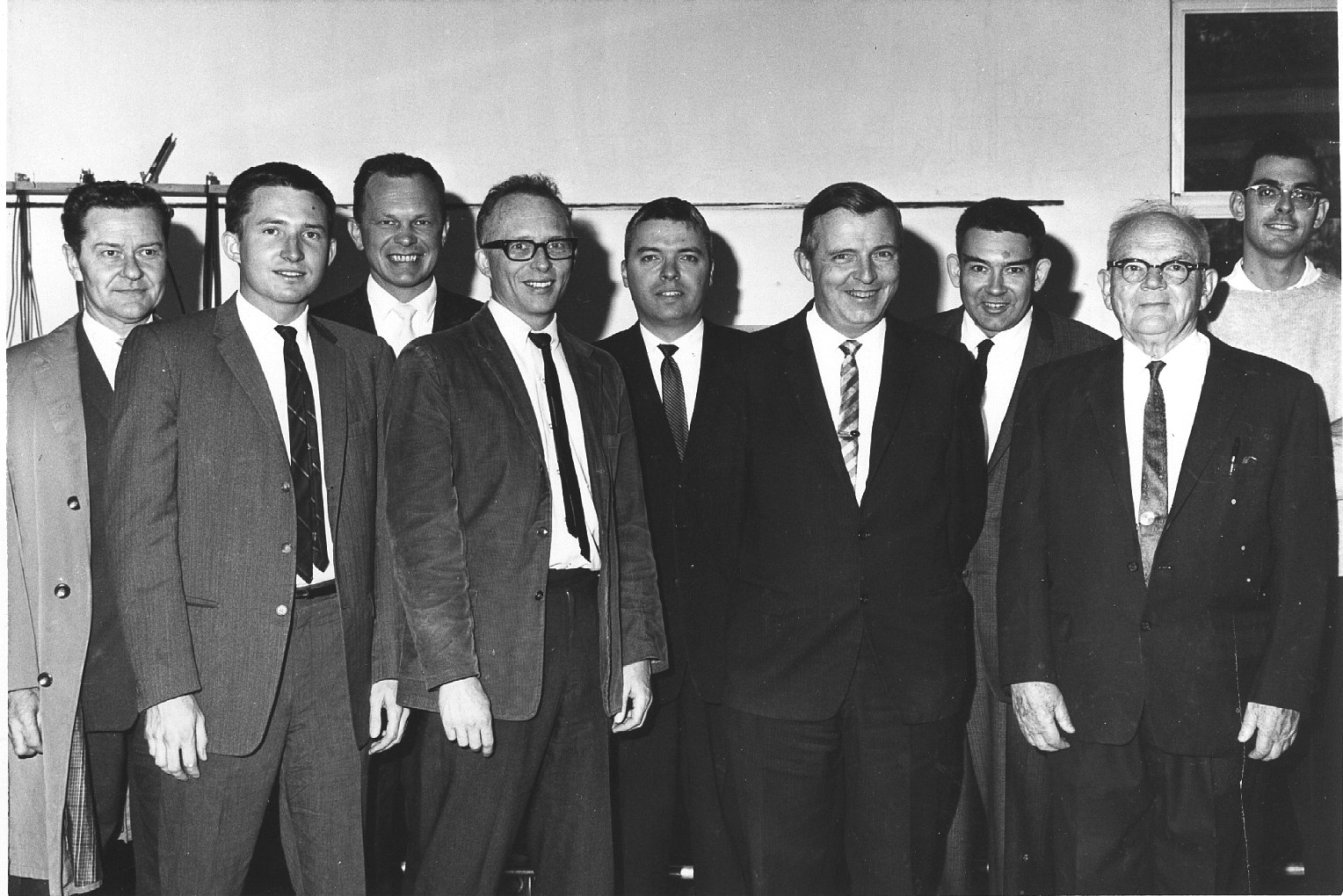 Physics Faculty on 21 March 1964 Physics Faculty on 21 March 1964